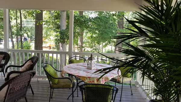 Relaxing Screened Porch