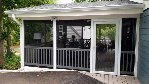 Relaxing Screened Porch