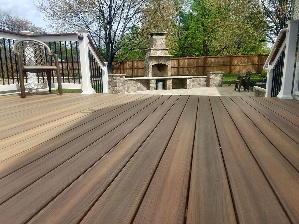 Deck Patio Wall 6 11 28 2016